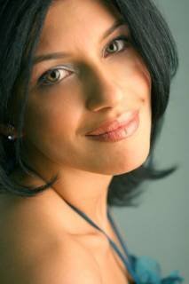 Фото - Джулиана Харкви: 213x320 / 11 РљР±