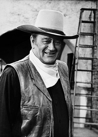 Фото - Джон Уэйн: 322x450 / 36 Кб