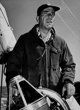 Фото - Хамфри Богарт: 328x450 / 35 Кб