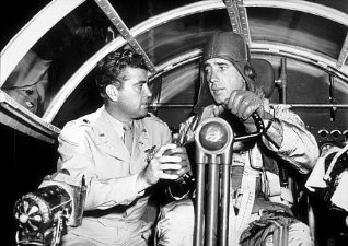 Фото - Хамфри Богарт: 318x225 / 27 Кб