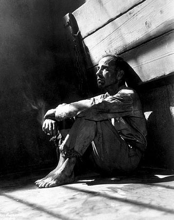 Фото - Хамфри Богарт: 357x450 / 33 Кб