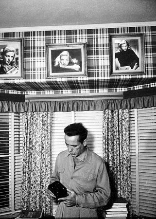 Фото - Хамфри Богарт: 321x450 / 53 Кб