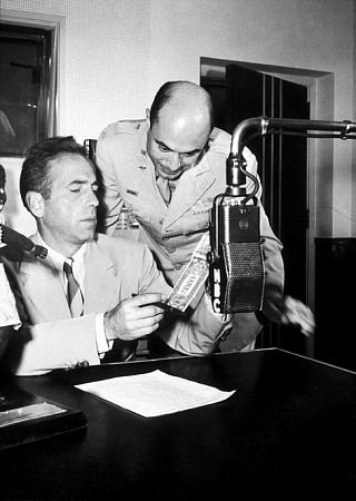 Фото - Хамфри Богарт: 320x450 / 31 Кб