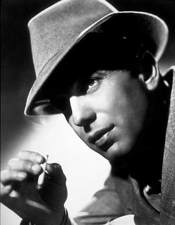 Фото - Хамфри Богарт: 350x450 / 27 Кб