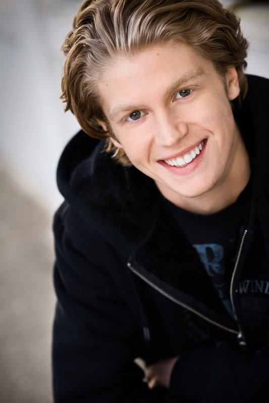 Фото - Эндрю Фрэнсис: 533x800 / 51 Кб