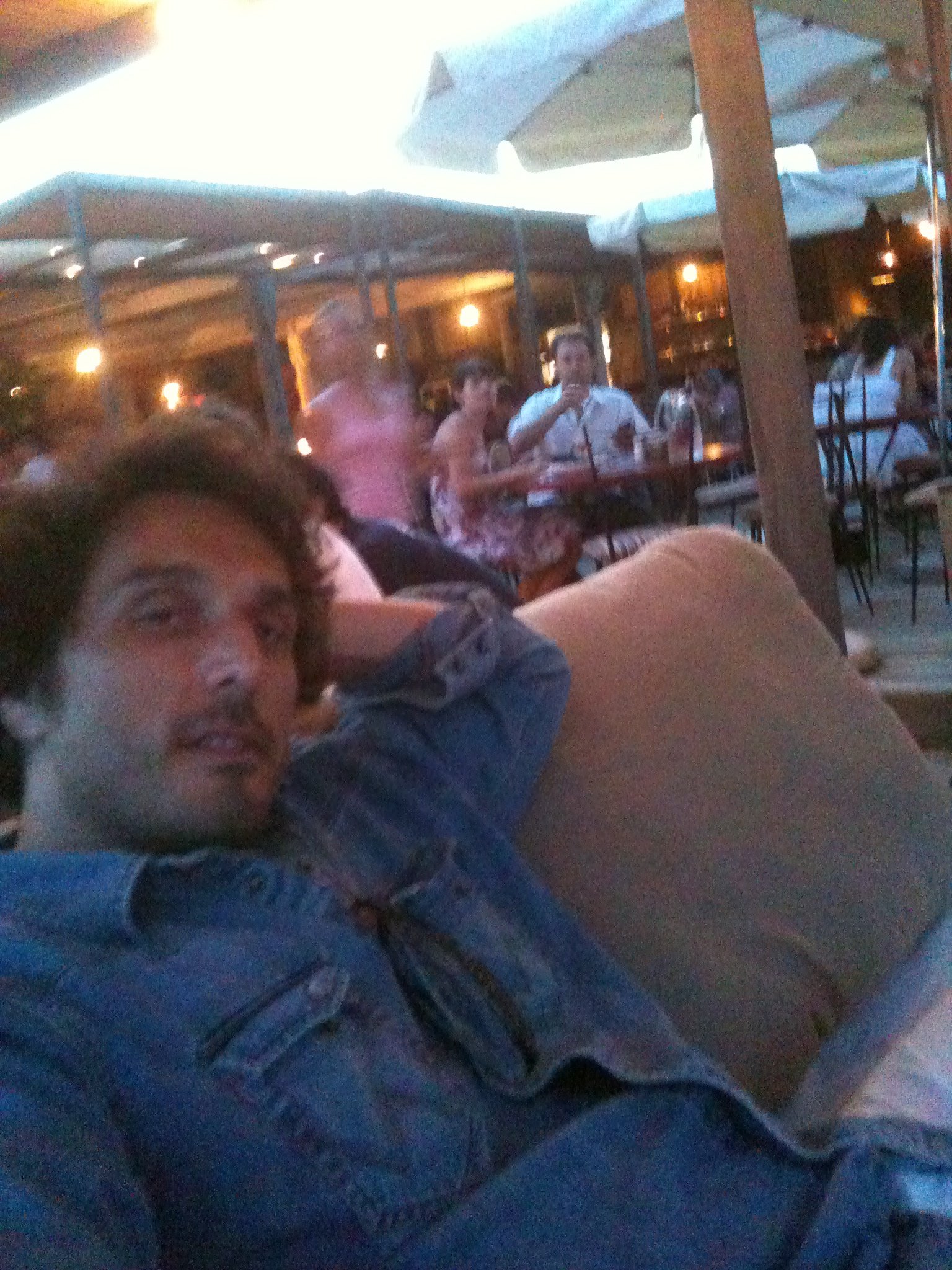 Фото - Венсан Эльбаз: 1536x2048 / 611 Кб