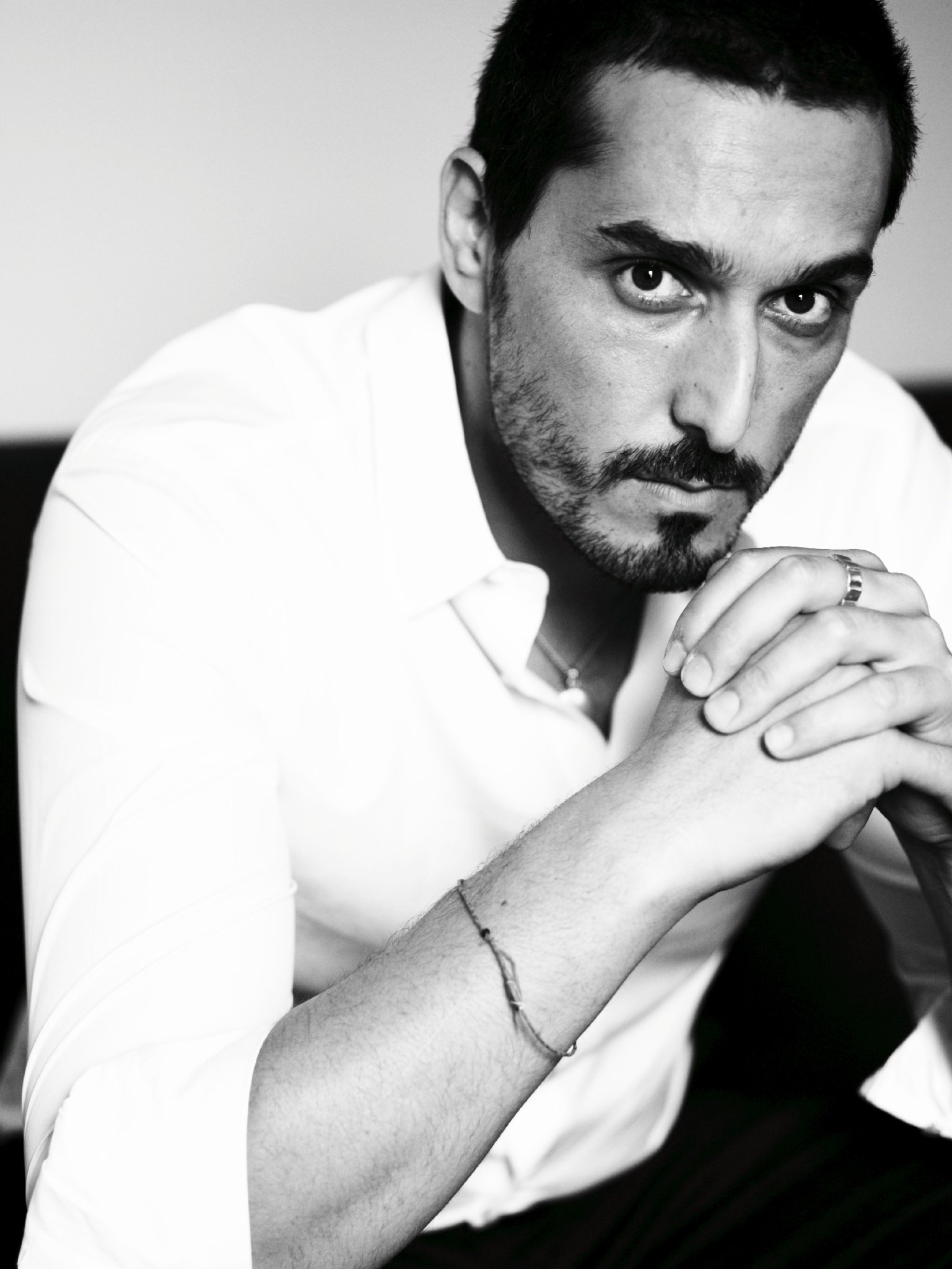 Фото - Венсан Эльбаз: 1537x2048 / 257 Кб