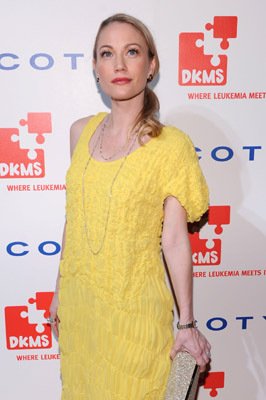 Фото - Сара Уайнтер: 266x400 / 22 Кб