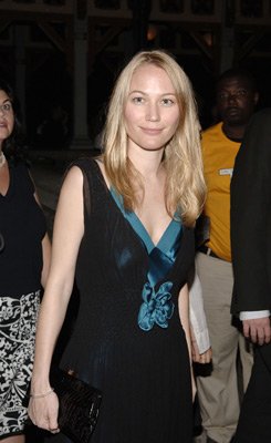 Фото - Сара Уайнтер: 245x400 / 21 Кб