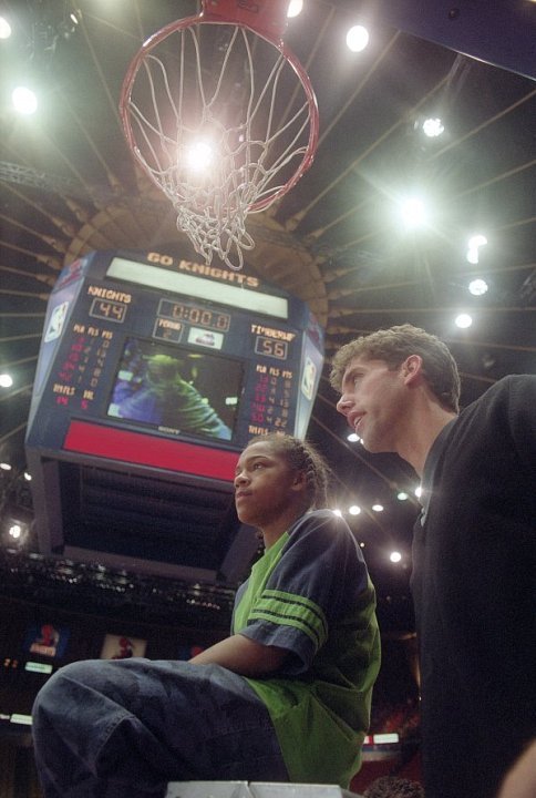 Фото - Джон Шульц: 484x720 / 66 Кб