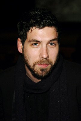 Фото - Лео Фицпатрик: 270x400 / 14 Кб