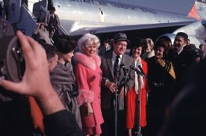 Фото - Боб Хоуп: 296x195 / 17 Кб