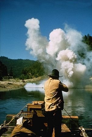 Фото - Кэтрин Хепберн: 302x450 / 31 Кб