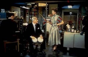 Фото - Кэтрин Хепберн: 295x193 / 17 Кб