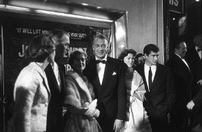 Фото - Джеймс Стюарт: 293x191 / 16 Кб