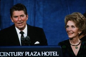 Фото - Рональд Рейган: 297x197 / 14 Кб