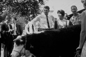 Фото - Рональд Рейган: 299x199 / 18 Кб