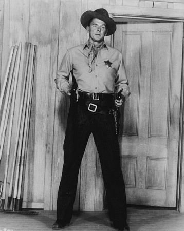 Фото - Рональд Рейган: 358x450 / 32 Кб