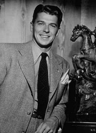 Фото - Рональд Рейган: 327x450 / 38 Кб