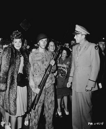 Фото - Рональд Рейган: 369x450 / 36 Кб