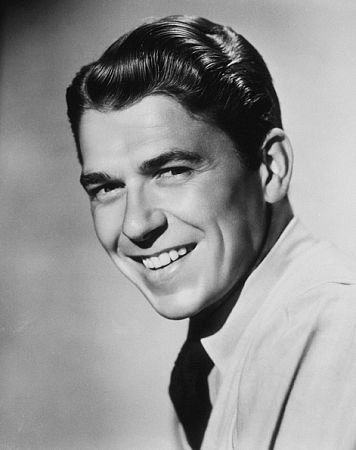 Фото - Рональд Рейган: 356x450 / 24 Кб