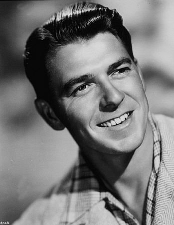 Фото - Рональд Рейган: 349x450 / 27 Кб