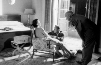 Фото - Дженнифер Джонс: 324x210 / 18 Кб