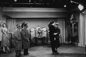 Фото - Дези Арназ: 300x200 / 16 Кб