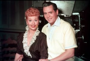 Фото - Дези Арназ: 304x205 / 15 Кб