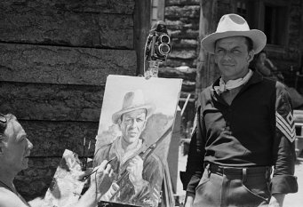 Фото - Фрэнк Синатра: 341x233 / 24 Кб