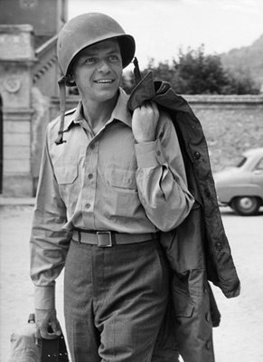 Фото - Фрэнк Синатра: 291x400 / 26 Кб