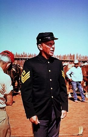 Фото - Фрэнк Синатра: 291x450 / 31 Кб