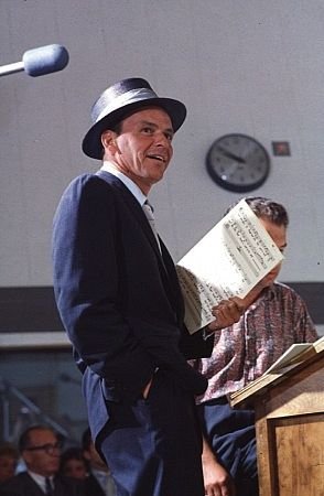 Фото - Фрэнк Синатра: 294x450 / 26 Кб