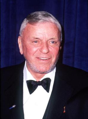 Фото - Фрэнк Синатра: 296x400 / 17 Кб