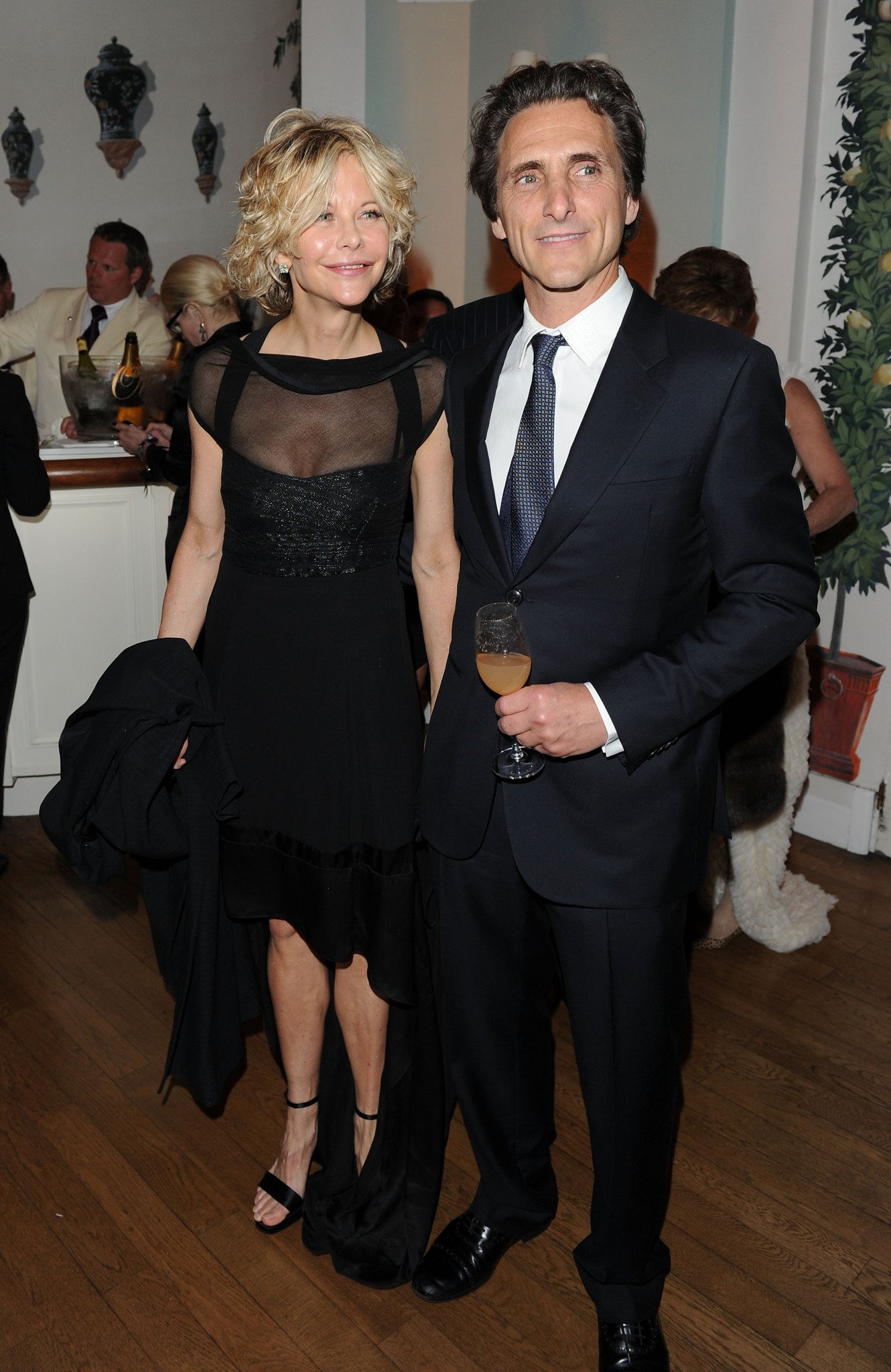 Фото - Мег Райан: 1330x2048 / 395 Кб