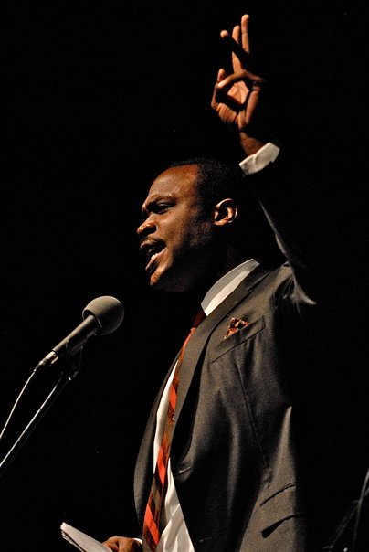 Фото - Кевин Дэниелс: 404x604 / 32 Кб