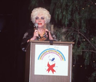 Фото - Элизабет Тейлор: 400x343 / 22 Кб