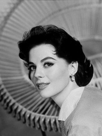 Фото - Натали Вуд: 338x450 / 23 Кб