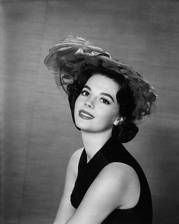 Фото - Натали Вуд: 360x450 / 21 Кб