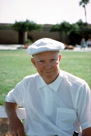 Фото - Дуайт Эйзенхауэр: 302x450 / 24 Кб