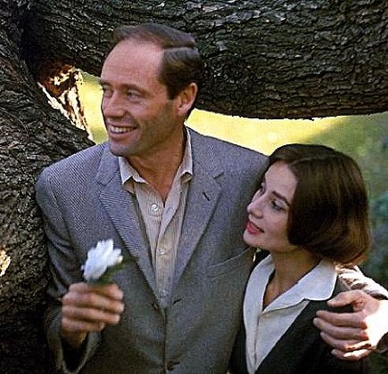 Фото - Мел Феррер: 435x420 / 61 Кб