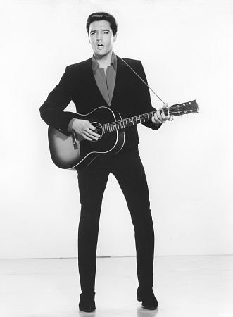 Фото - Элвис Пресли: 331x450 / 16 Кб