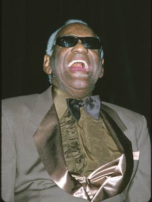 Фото - Рэй Чарльз: 301x400 / 20 Кб