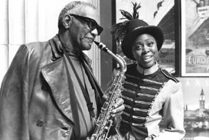 Фото - Рэй Чарльз: 302x203 / 20 Кб