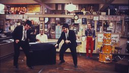 Фото - Рэй Чарльз: 254x143 / 14 Кб