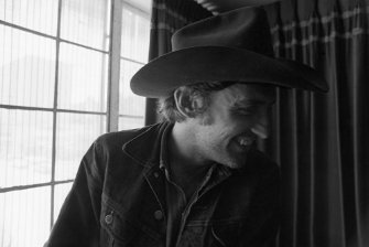 Фото - Деннис Хоппер: 335x224 / 13 Кб