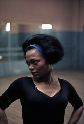 Фото - Эрта Китт: 271x400 / 15 Кб