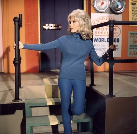 Фото - Нэнси Синатра: 440x430 / 40 Кб