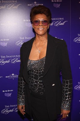 Фото - Дайонн Уорвик: 267x400 / 22 Кб