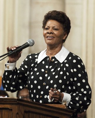 Фото - Дайонн Уорвик: 324x400 / 31 Кб